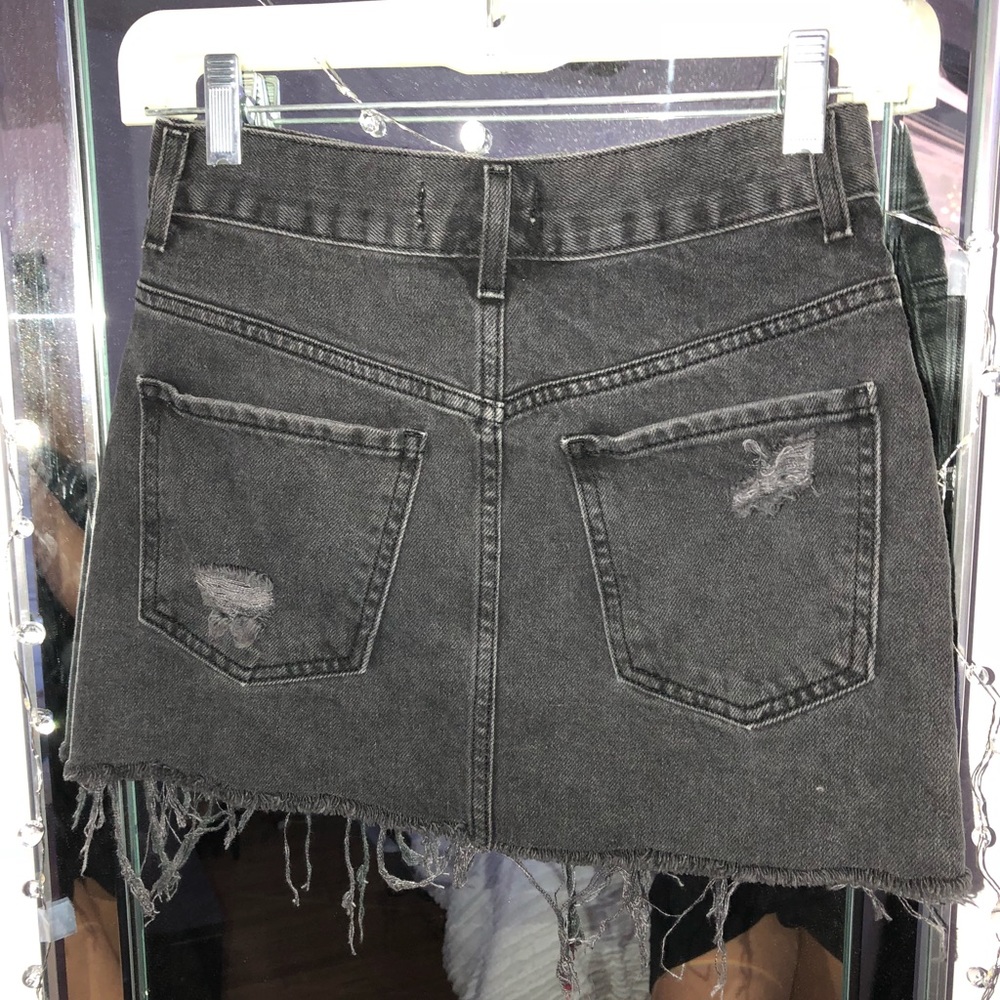 Distress skirt